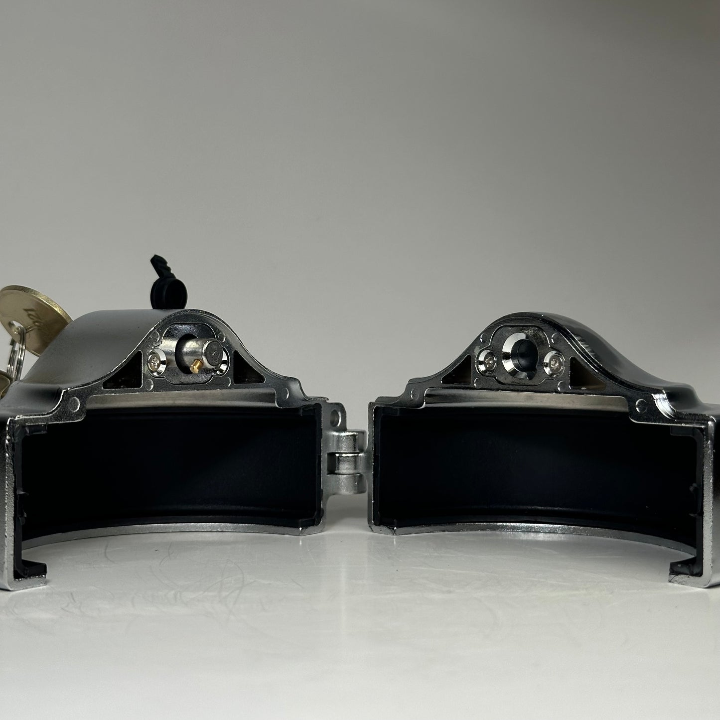 Volvo Locking Fuel Cap Cover